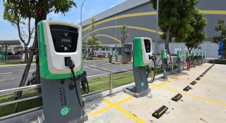 Trạm sạc xe điện phải bảo đảm khả năng dùng chung cho các xe tương thích